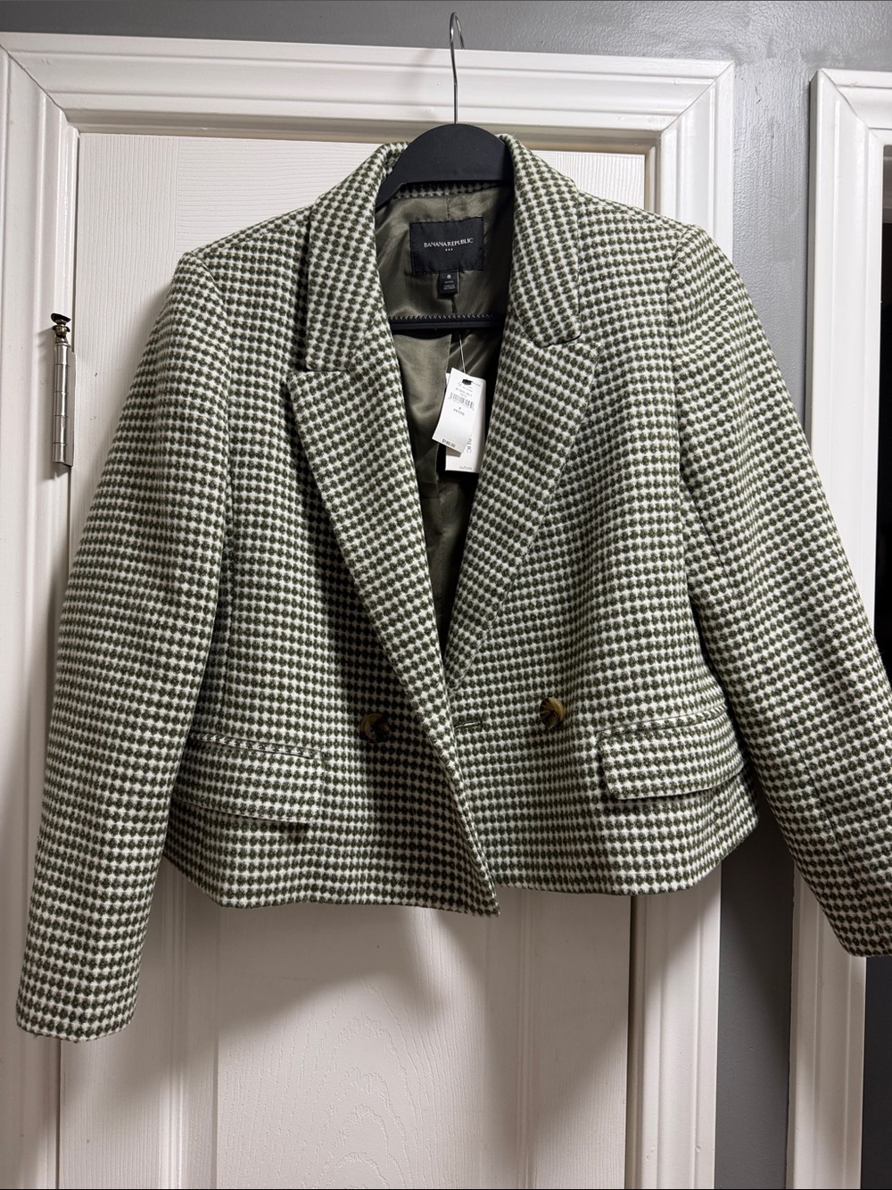 Banana Republic Green and White Houndstooth Cropped Blazer new with tags